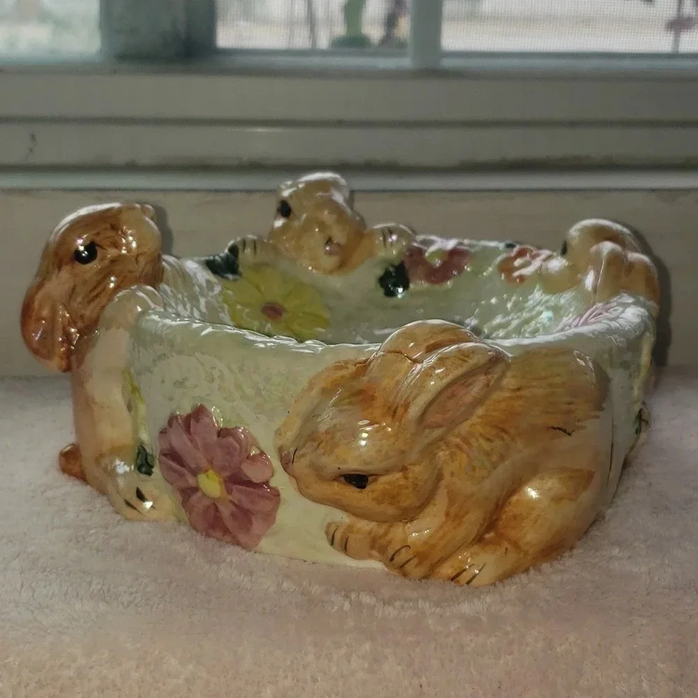 Pretty Petals Pearlized Bunny Ceramic Bowl/Planter
